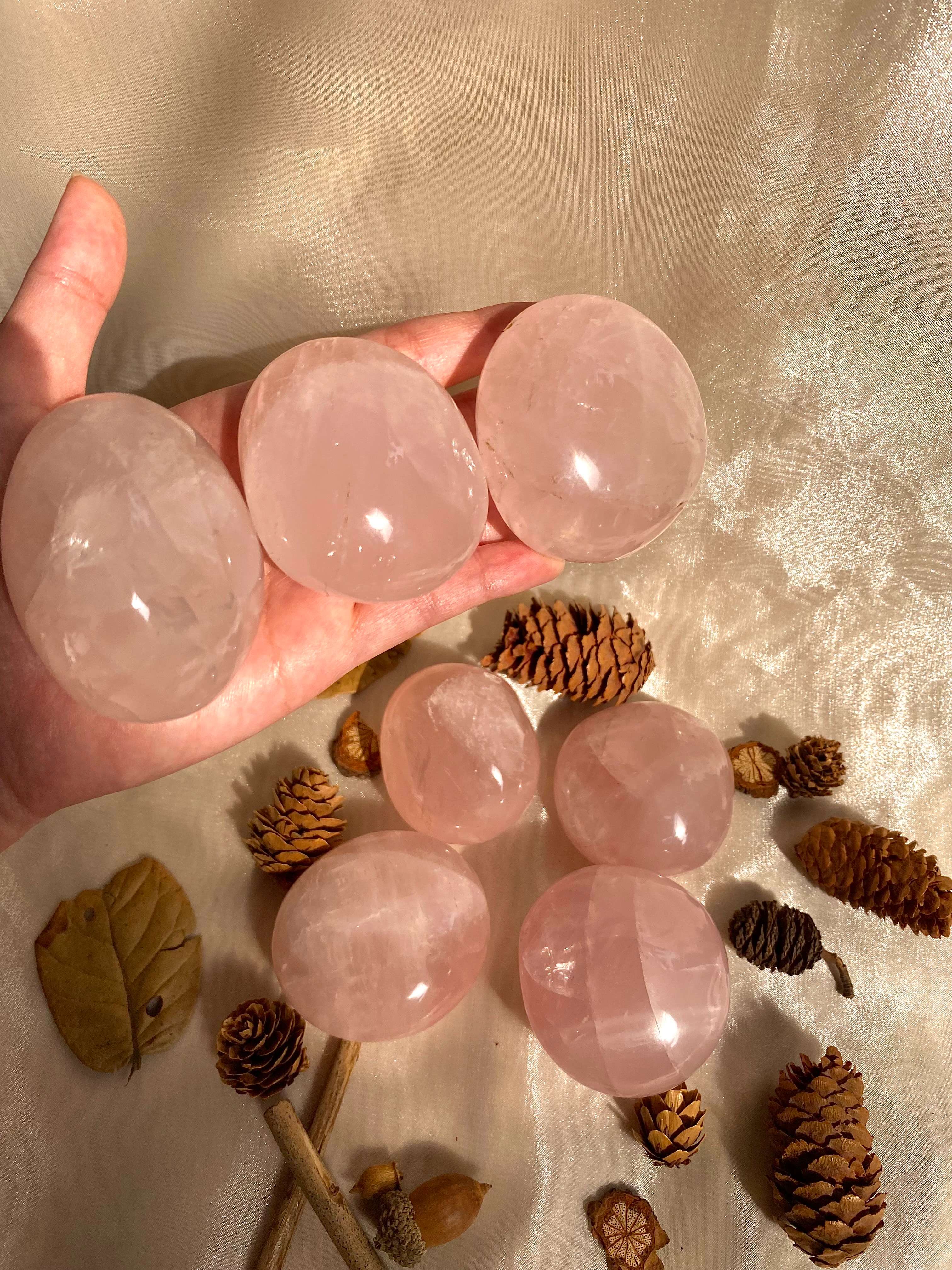 Đá Thạch anh hồng thanh tẩy bài tarot, healing, thiền định, phong thủy