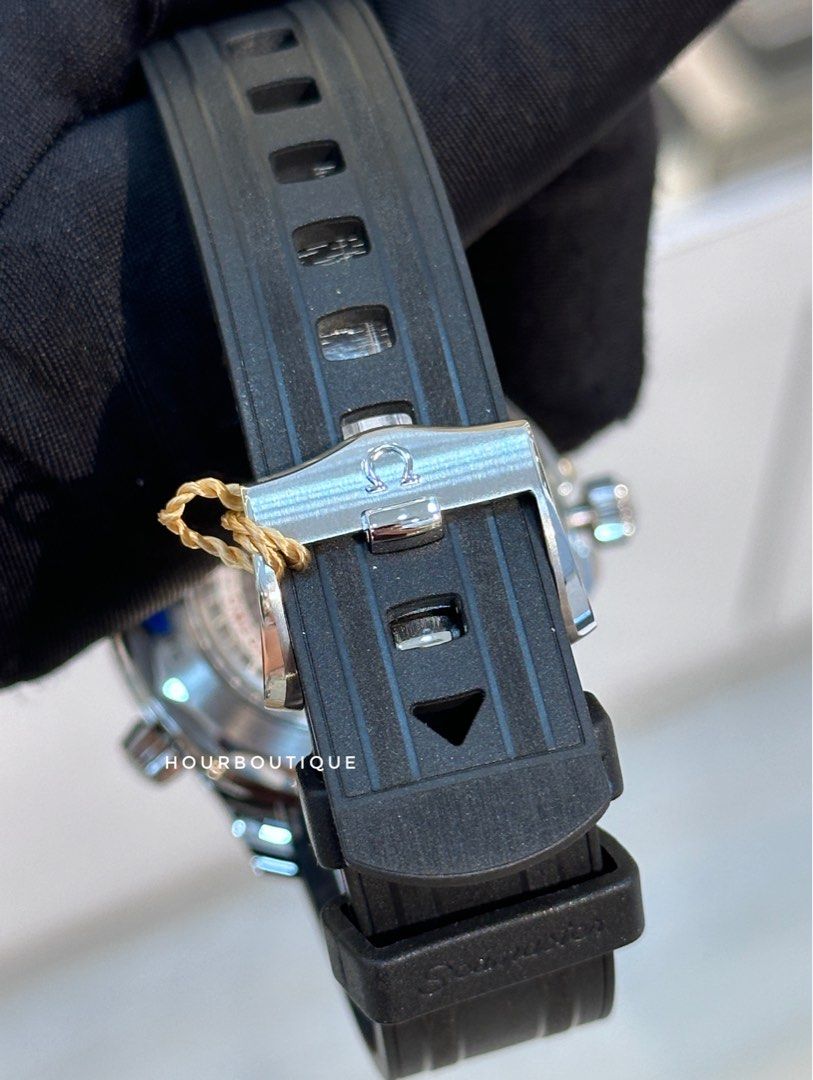 * READY STOCK * Omega SeaMaster 300 Black On Rubber Men's Automatic Divers Watch 210.32.42.20.01.001 · v3