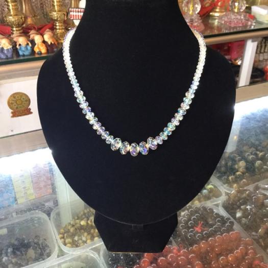 Vòng cổ thiết kế từ pha Lê cao cấp Swarovski