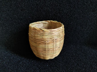 Rọ đựng thức ăn,  thóc cho chim cu gáy, chim bồ câu