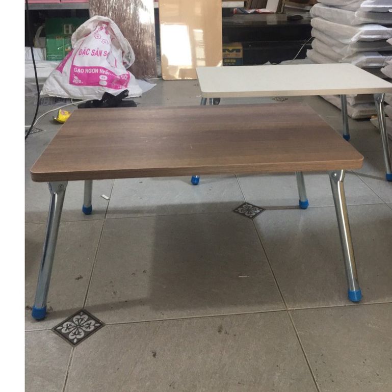 Bàn gỗ công nghiệp mdf chân ống xếp gọn 40x60x30