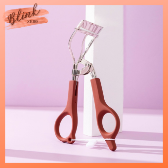 Kẹp uốn cong lông mi cao cấp ( chất liệu thép không gỉ) giúp bạn dễ dàng thao tác cho bộ lông mi cong vút, phụ kiện trang điểm cần thiết của mọi cô gái