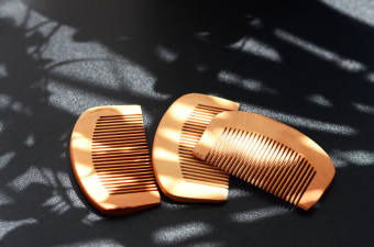 Lược gỗ - Lược mini trơn gỗ đào tự nhiên