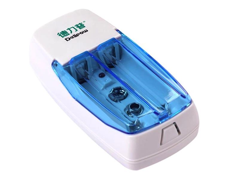 Bộ sạc pin đa năng