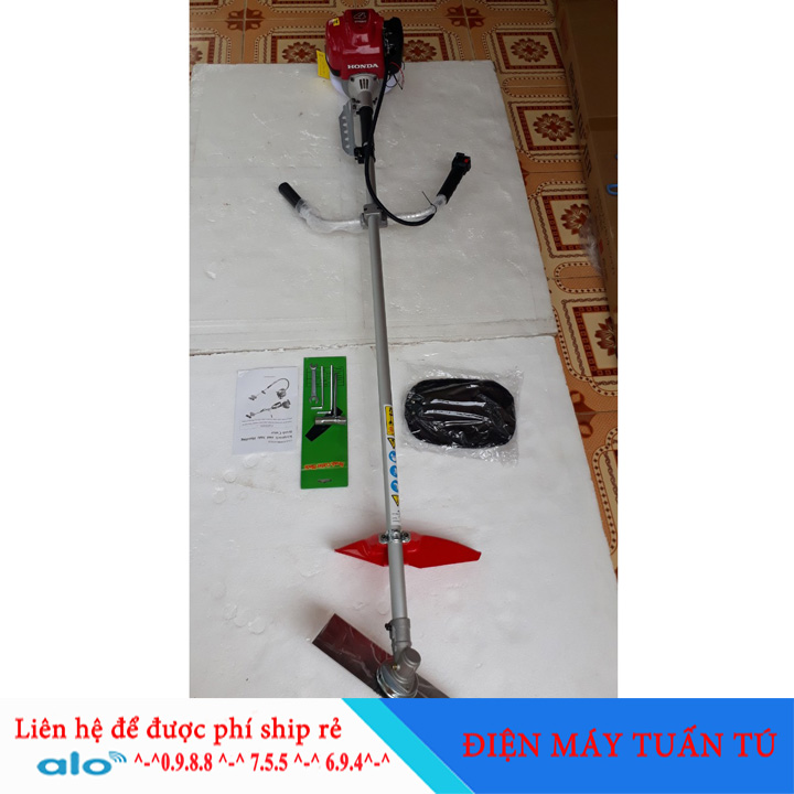 Máy cắt cỏ Honda GX35 tem nổi Tốc độ cắt nhanh, tiết kiệm thời gian và bảo vệ sức khỏe. Cắt các loại cây cỏ từ bụi rậm đến cây cỏ thấp, gai, dây leo..
