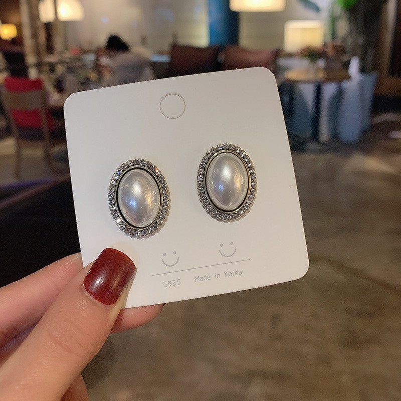 Khuyên tai, bông tai Oval viền đá sáng quý tộc, không han gỉ - MaiQC