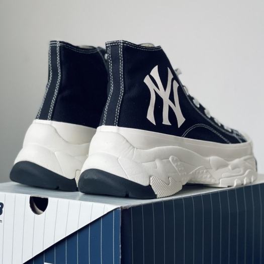 Giày MLB Chunky High New York Yankees Black Màu Đen