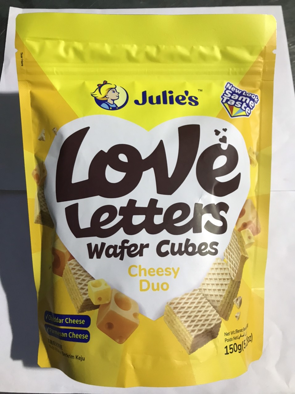 Bánh Xốp Julie s gói 150g Phô Mai Wafer Cubes Cheesy Duo gói 150g