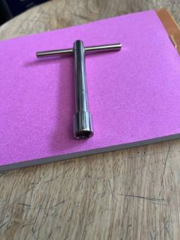 Khóa mở dao máy cắt đứng