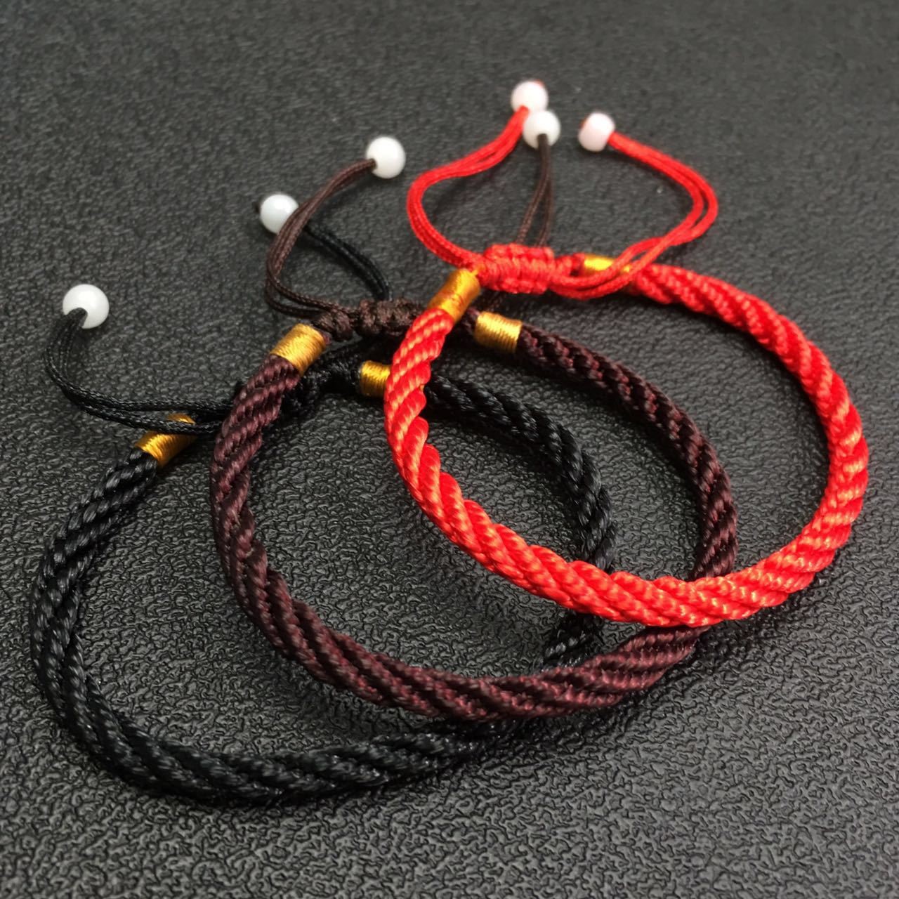 (HCM) Vòng Tay Ebi Chỉ Đỏ Dây Rút May Mắn Kiểu Dáng Thời Trang Có Thể Điều Chỉnh Độ Rộng Phù Hợp Cho Cả Nam Và Nữ