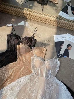 CẢNH BÁO: ĐẦM REN MỚI VỀ ĐẸP KHÔNG THỂ CƯỠNG LẠI ĐƯỢC | ĐẦM REN HAI DÂY DÁNG DÀI XÒE CÓ HỌA TIẾT HOA SANG TRỌNG THƠ MỘNG UP