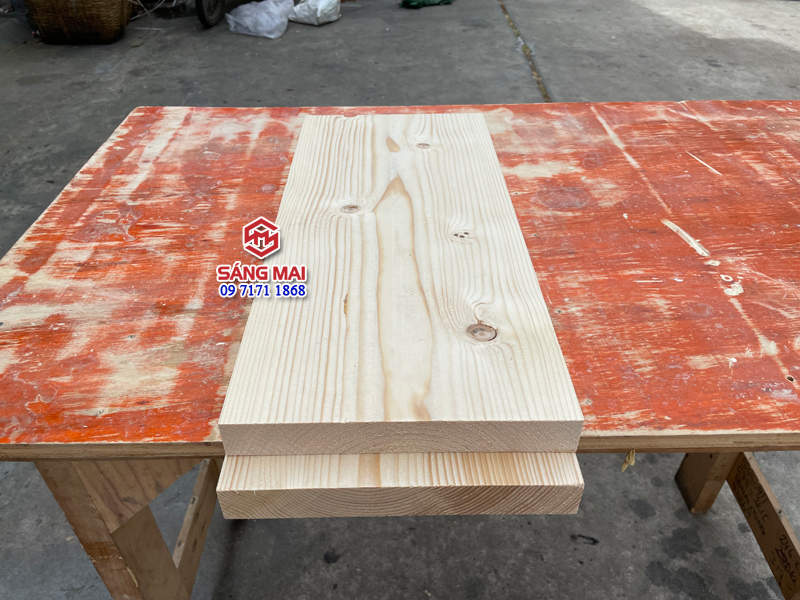 [MS91] Tấm gỗ thông làm kệ mặt rộng 20cm x dày 3cm x dài 50cm + láng mịn 4 mặt