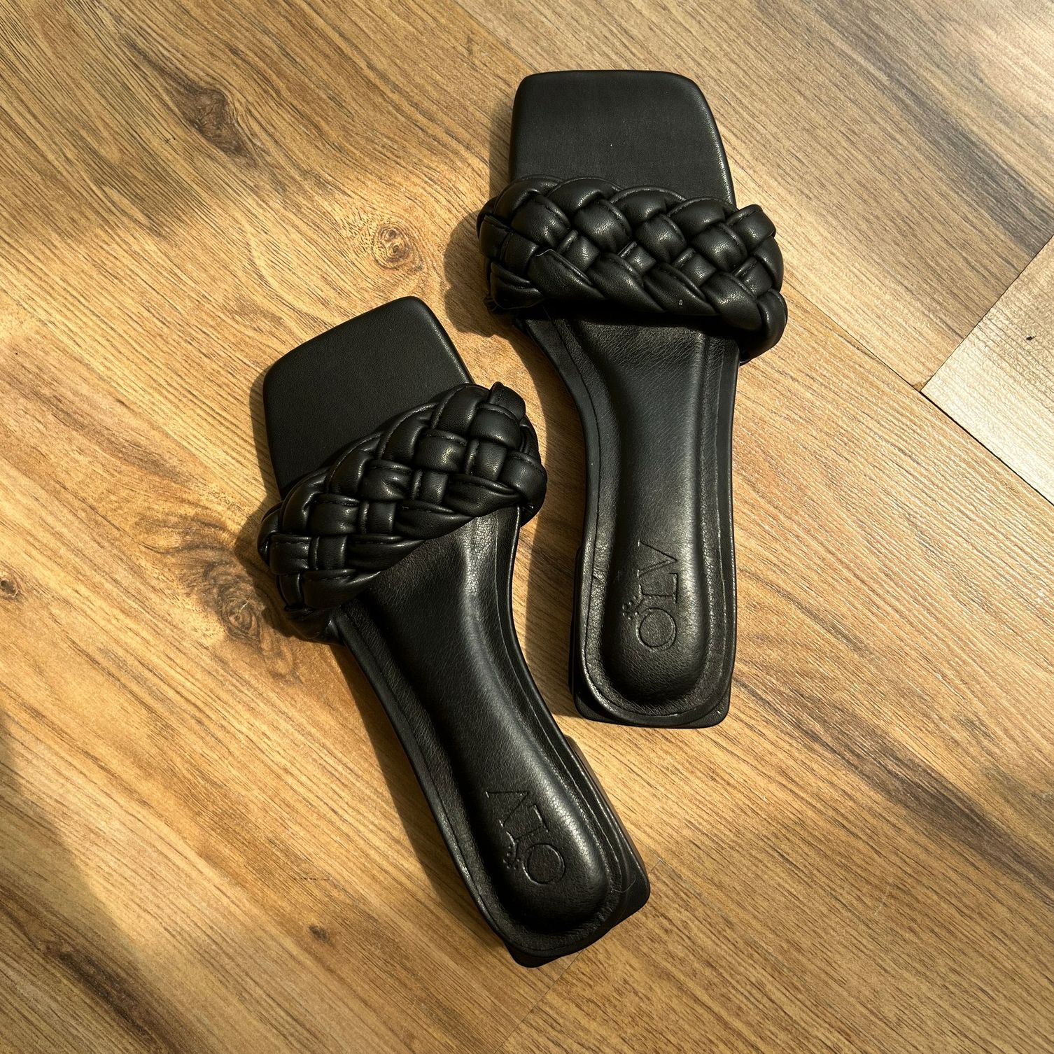 Olv - dép black braided slide sandals