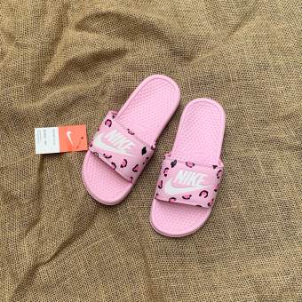 tặng hộp dép nike quai ngang màu hồng đốm size 36-40