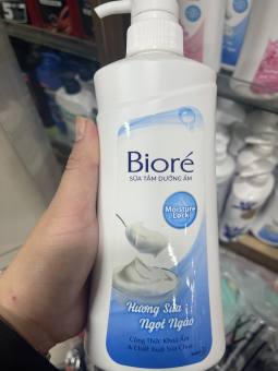 Sữa Tắm Dưỡng Ẩm Bioré Hương Sữa Ngọt Ngào 530g