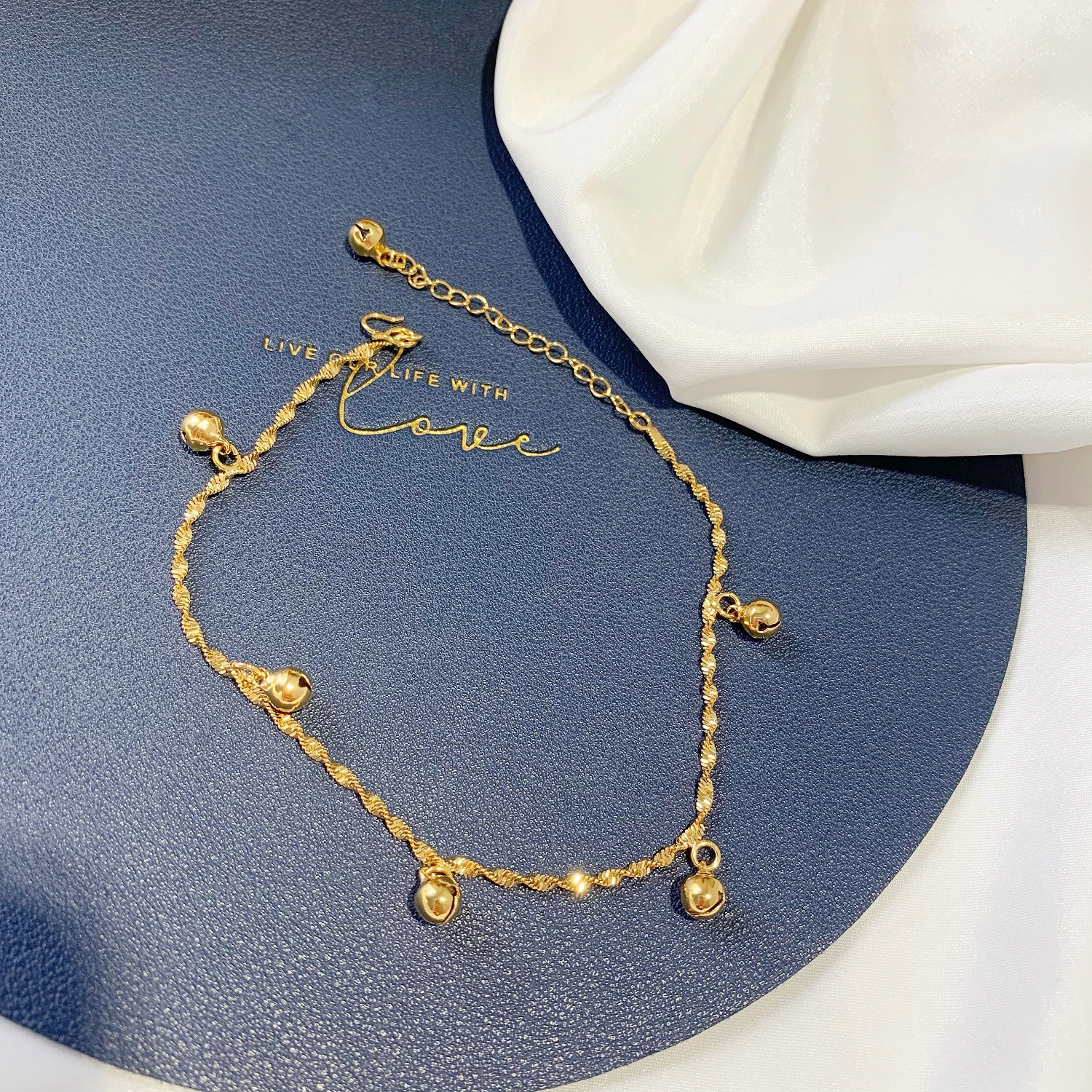 Lắc chân nữ mạ vàng 18k hình chuông, vòng chân nữ mẫu hot hàn quốc mạ vàng 18k không đen cao cấp, sang trọng, thời trang