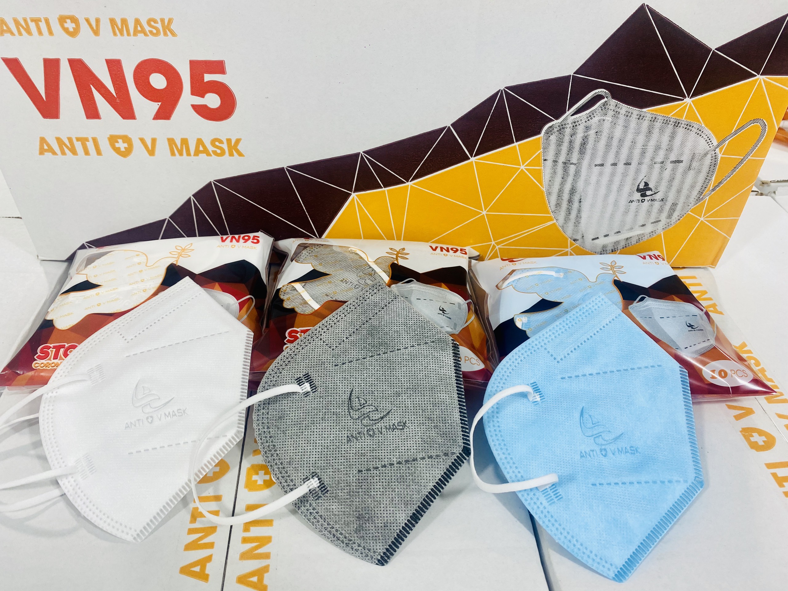 Sỉ 1 thùng 750 cái khẩu trang 5 lớp n95 anti v mask tây sài gòn củ / 750 cái - 5 cái 1 bịch kháng khuẩn và chống bụi mịn khẩu trang người lớn cao cấp