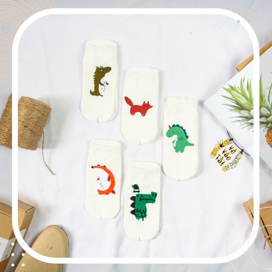 Tất vớ nữ cổ ngắn trắng cute