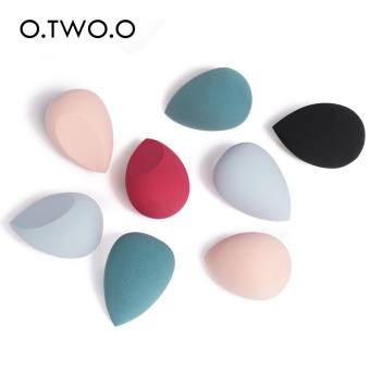 O.TWO.O Makeup Sponge Puff Foam Soft Wet / Dry Beauty Blender Màu Ngẫu nhiên 1 chiếc