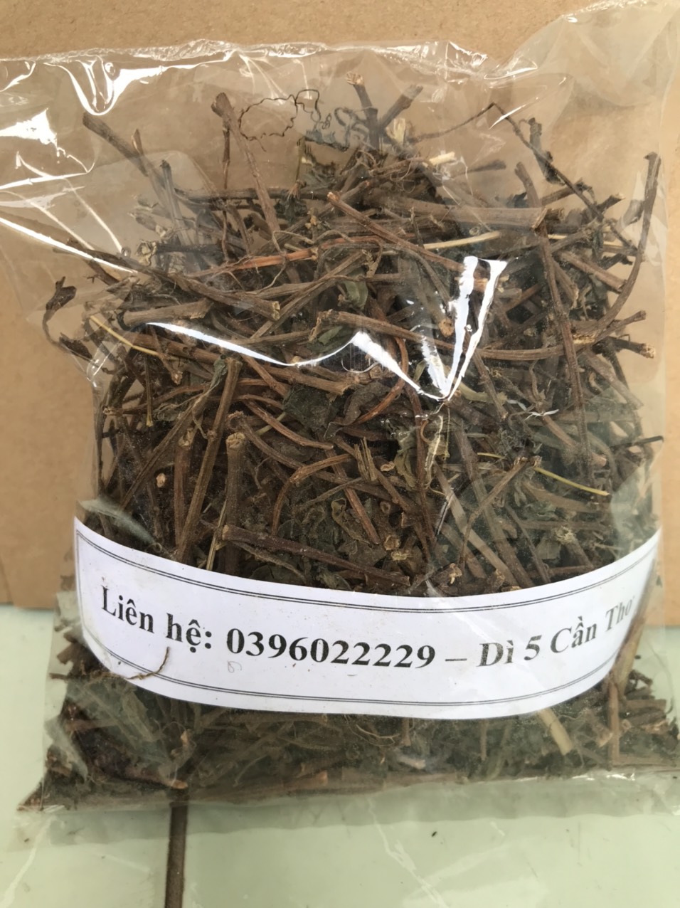 Lá dòi phơi khô 1 ký sạch đẹp