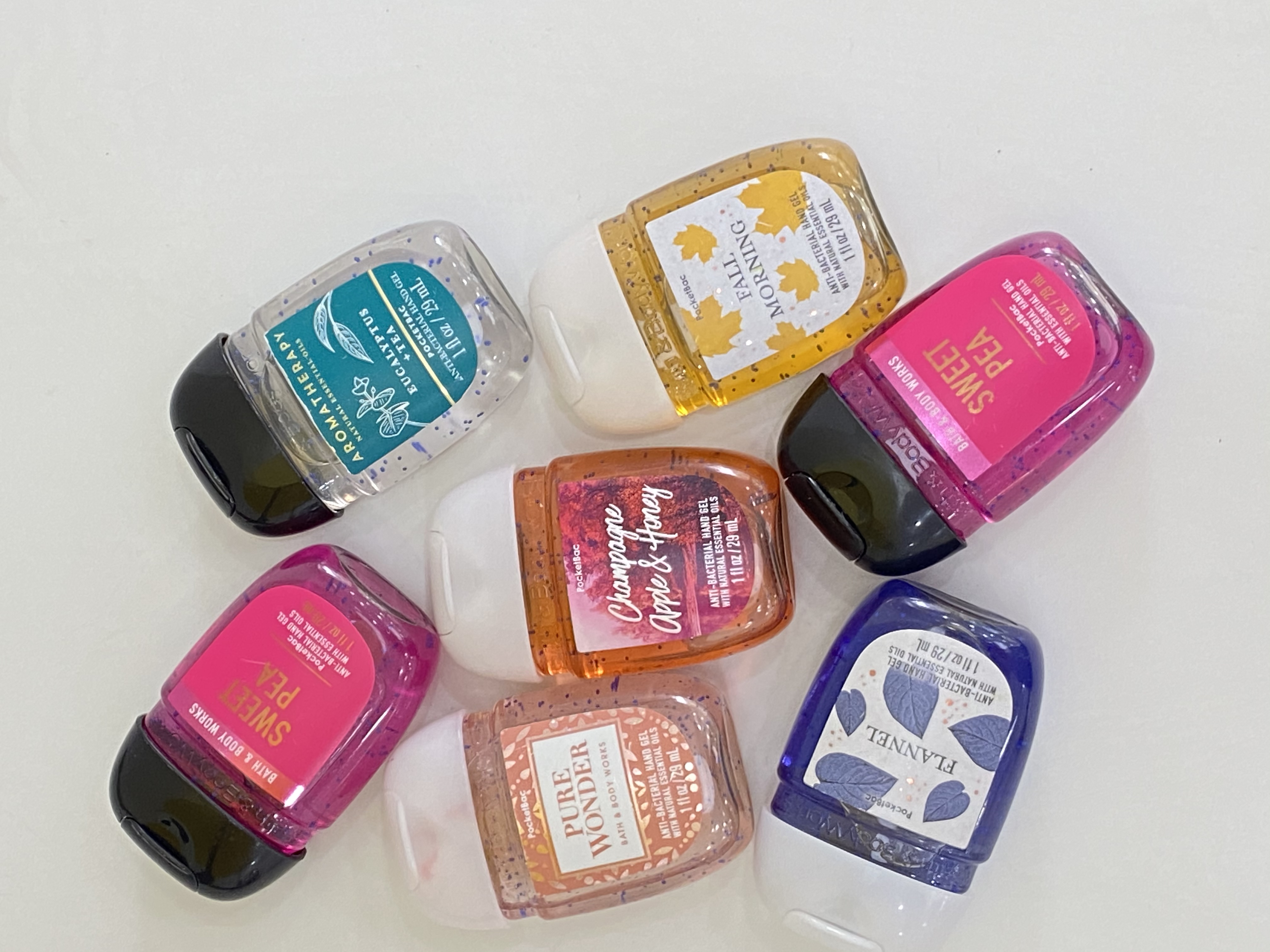 Mya - gel rửa tay khô bỏ túi bath & body works