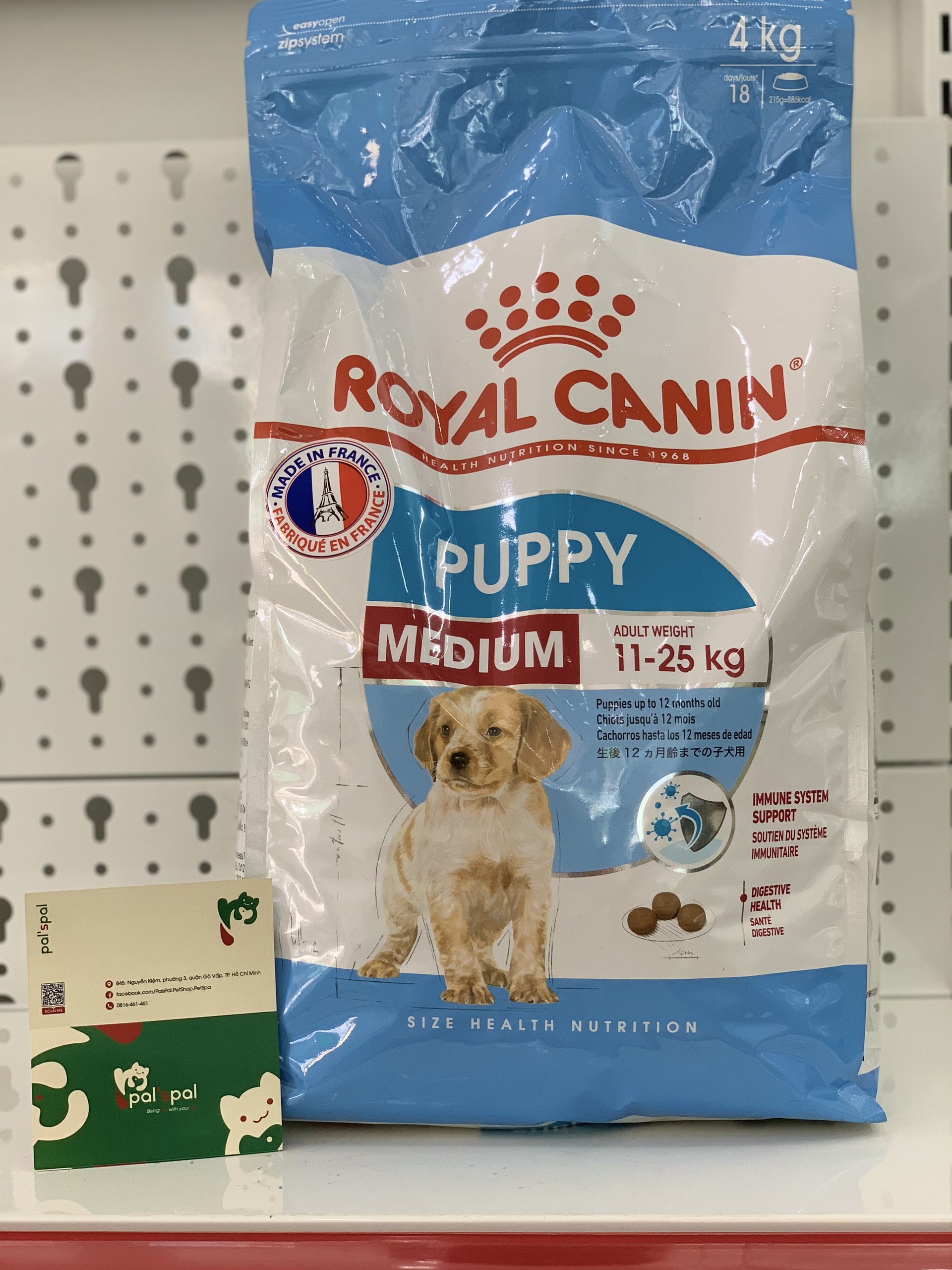 Royal canin medium puppy 4kg - thức ăn hạt cho chó con từ 2-12 tháng