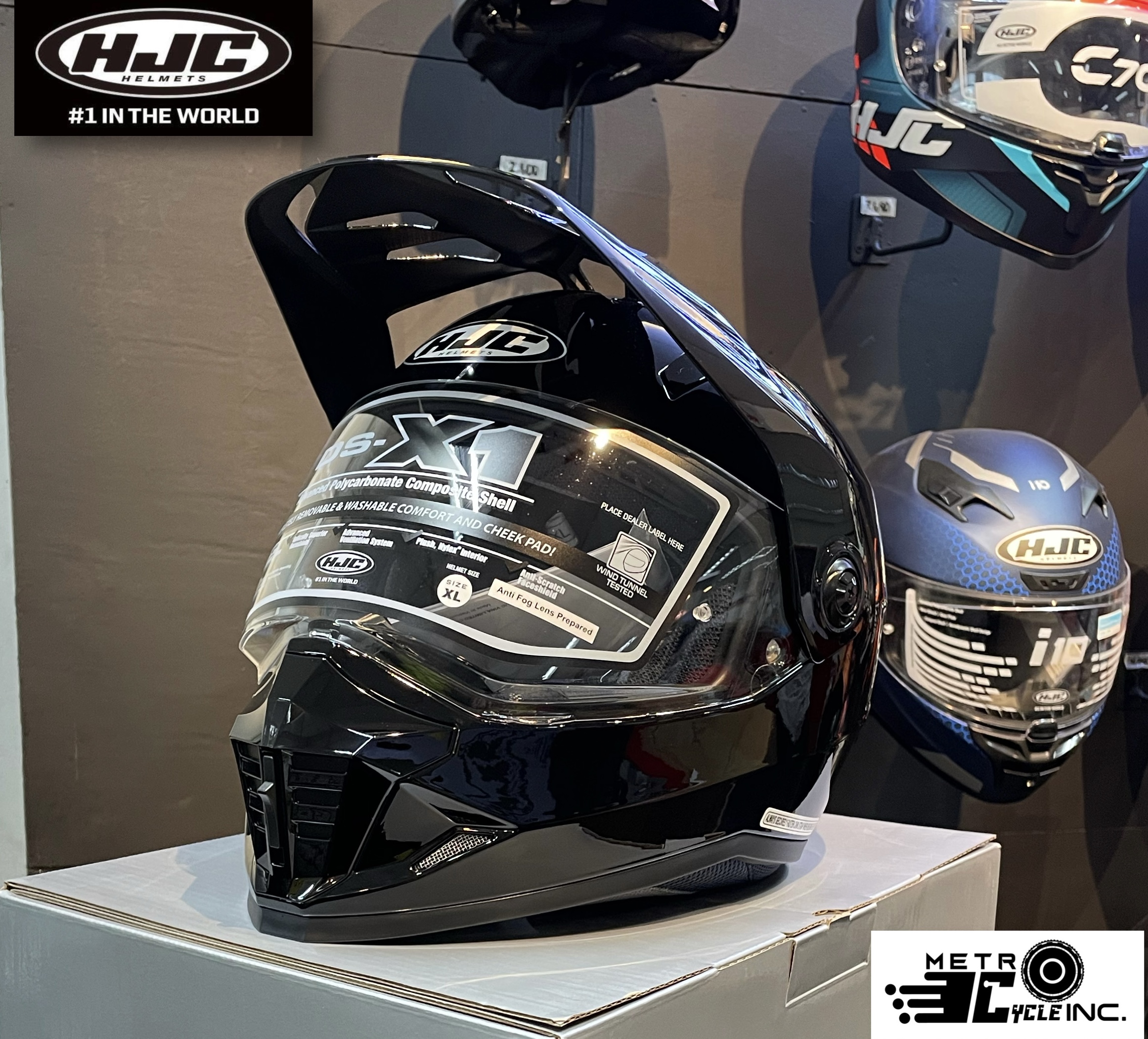 hjc ds-x1 helmet matte black Solid the visor features large ports for maximum air flow HJC DS-X1 Solid Matte Gloss