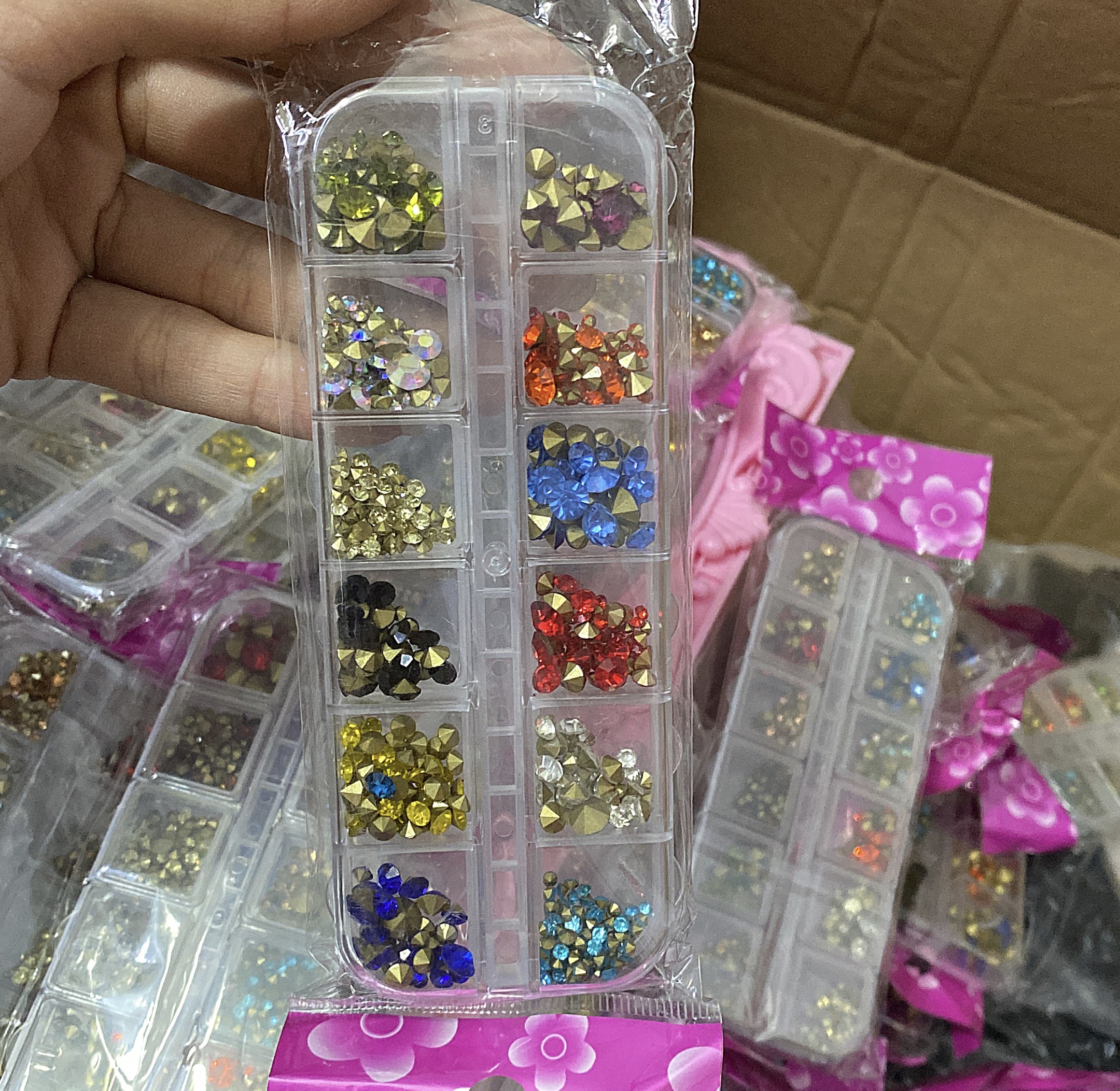 Set đá chân nhọn mix Size 12 màu ,siêu sáng - Mini Nails