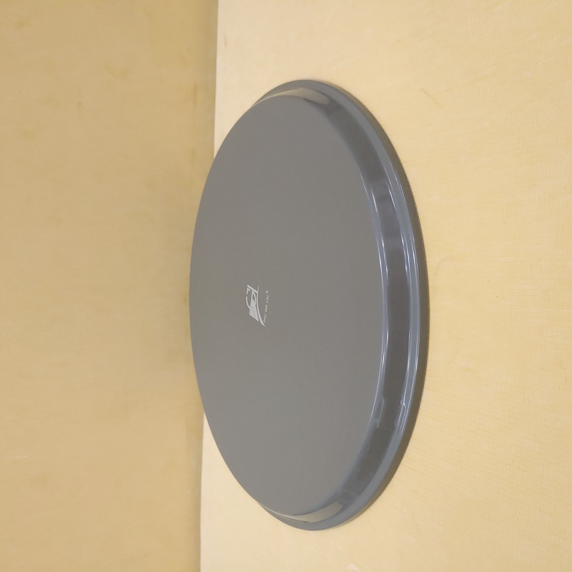 Khay tròn phục vụ chống trượt tiện lợi 40cm