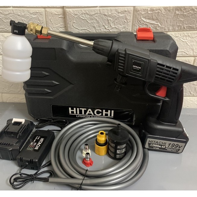 Máy rửa xe mini hitachi cầm tay pin áp lực