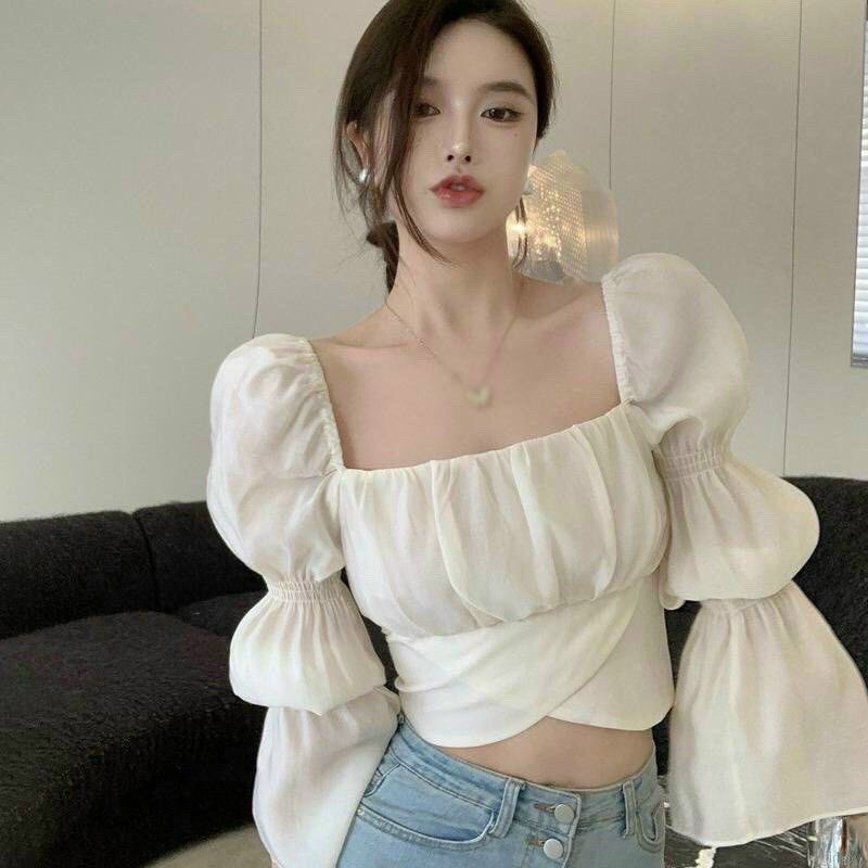 Áo croptop voan tay dài cổ vuông