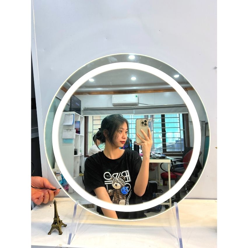 Gương tròn cảm ứng để bàn có đế, gương đèn led cảm ứng treo tường, gương makeup decor cute kích thước D40cm cách viền
