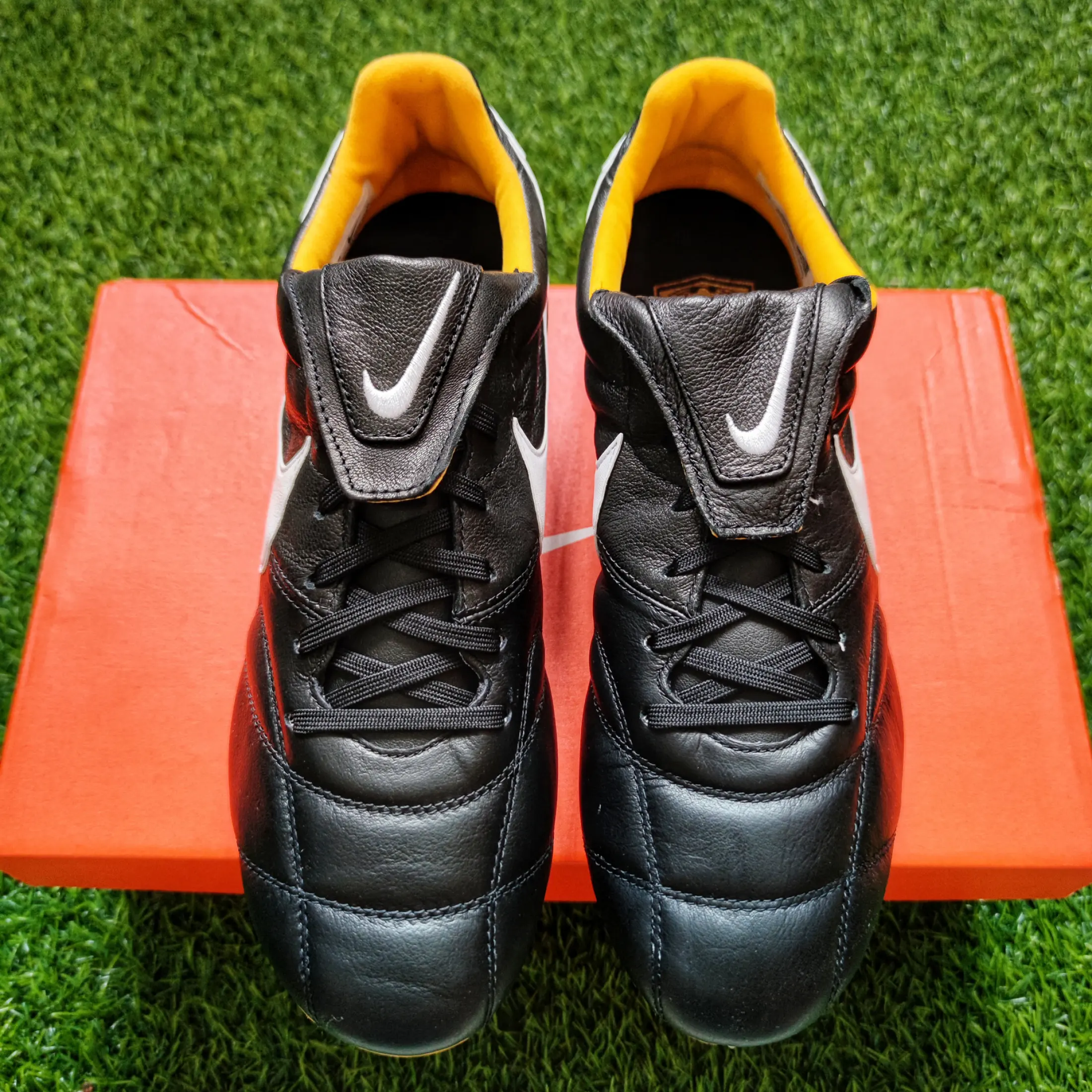 nike tiempo premier mens