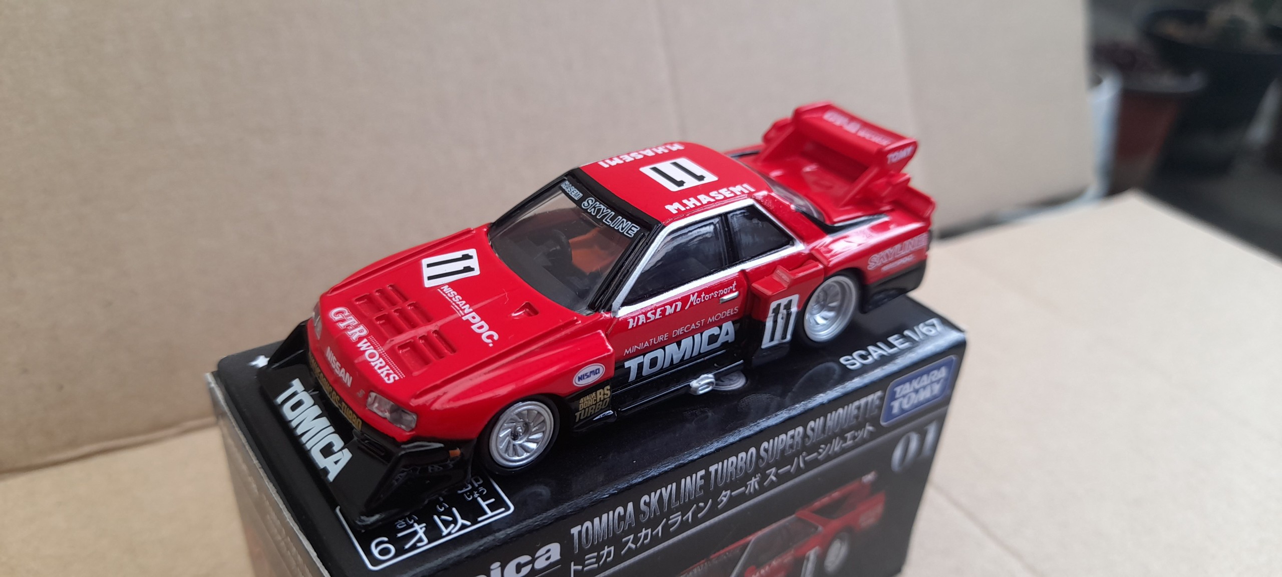 Xe mô hình Tomica - Xe premium - Xe Nissan Skyline Turbo Super Silhouette màu đỏ rất đẹp giá rẻ cho bé hay sưu tập