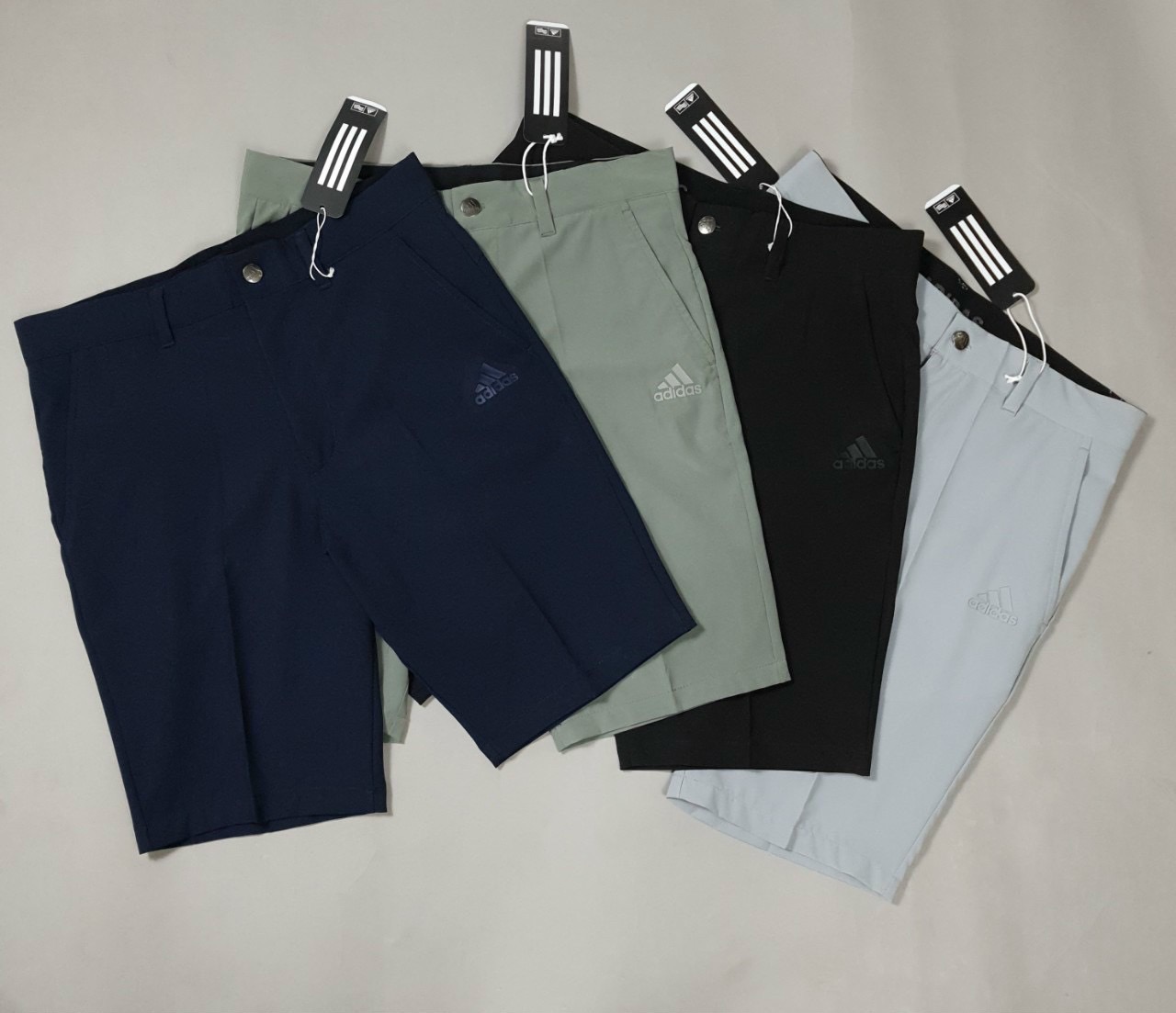 Quần short golf