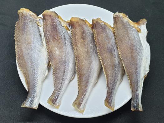 Cá khô đù, khô cá đù 1 nắng đặc sản Phan Thiết thịt trắng, dày, thơm ngon,đóng túi hút chân không 500gram