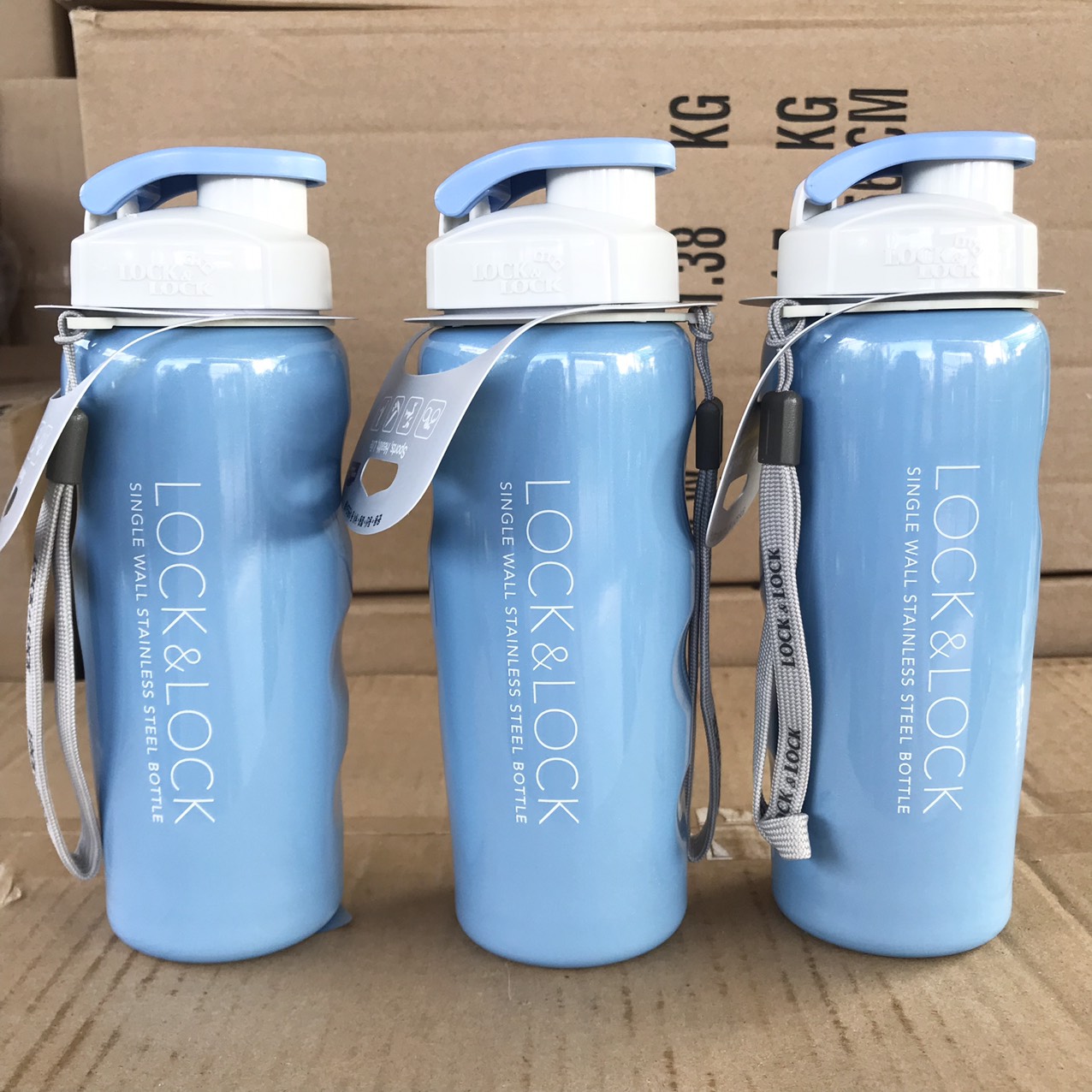 Bình nước thể thao lock&lock xanh biển