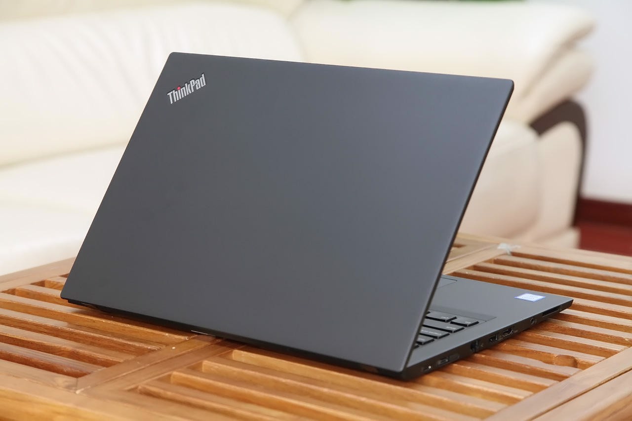 Lenovo ThinkPad T480 / T490  i5 / i7 8th Gen 8GB/16GB DDR4 Ram, 256GB /512GB SSD  Windows 11Pro
