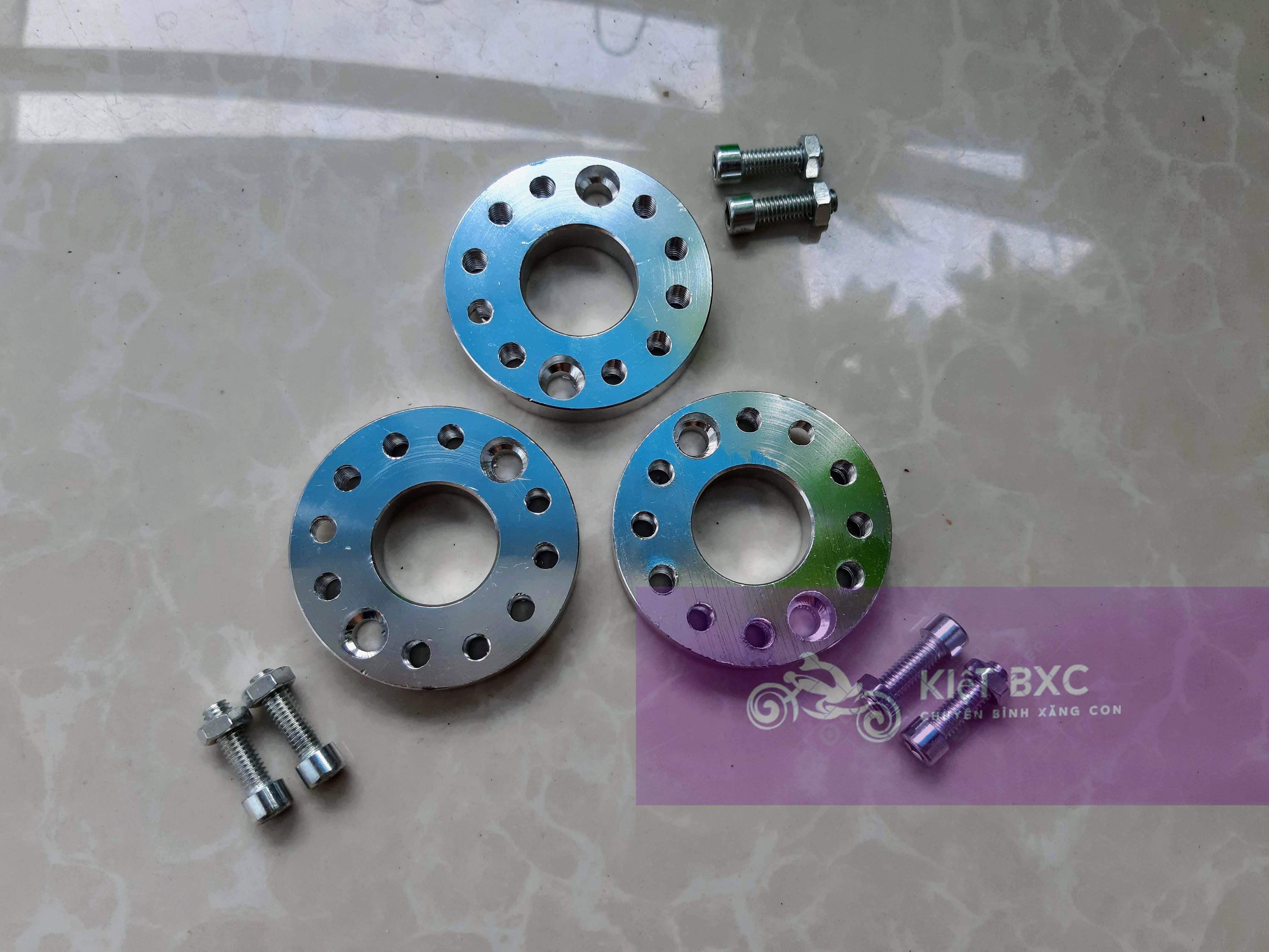 Thớt xoay cổ xăng xe máy