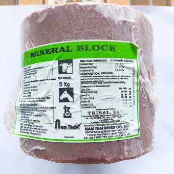 Đá liếm trâu, bò, dê (1 viên 5kg) Mineral Block
