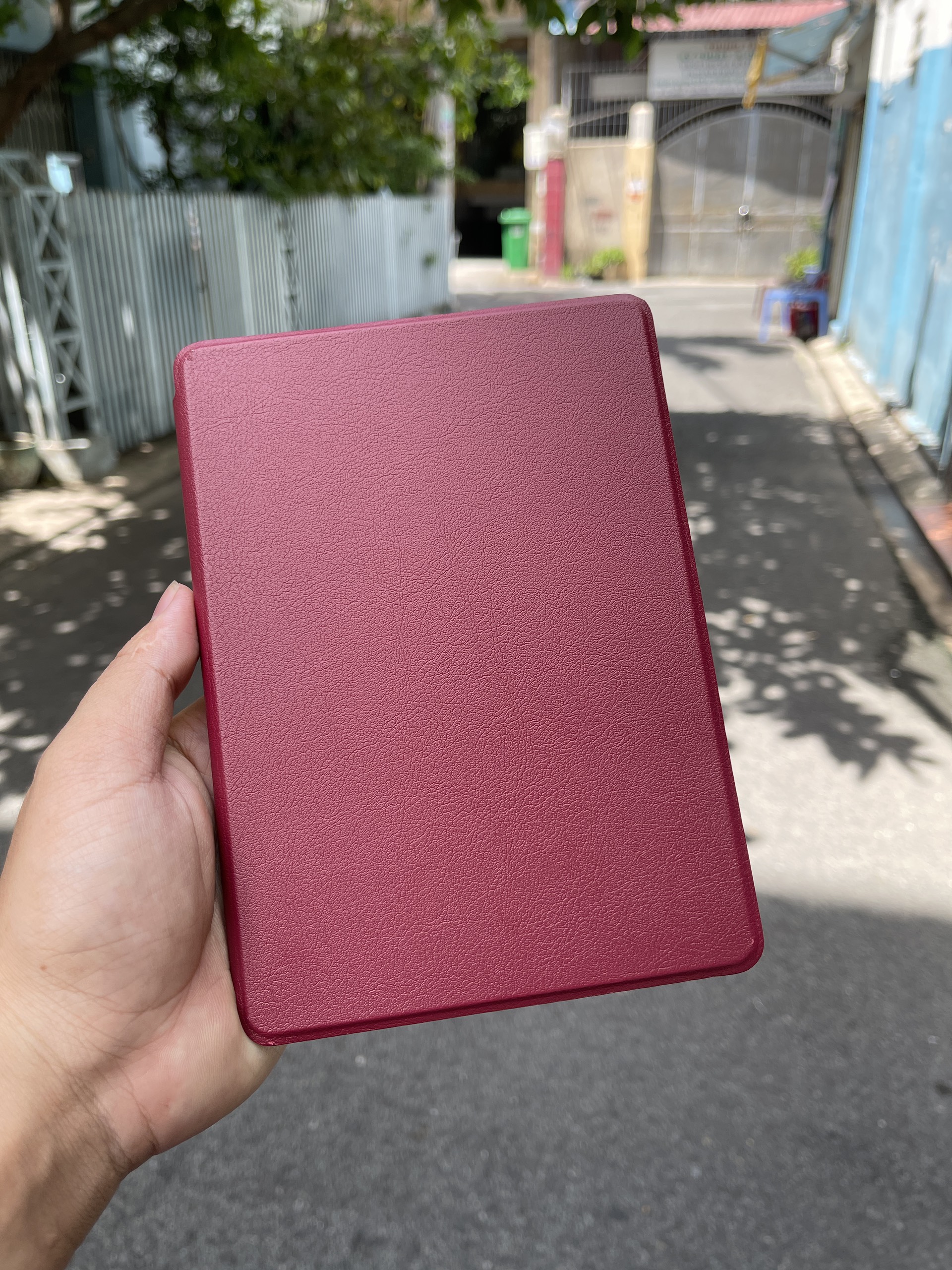 Bao da kindle paperwhite gen 5 nhựa cứng - 2021 loại 6.8 inch