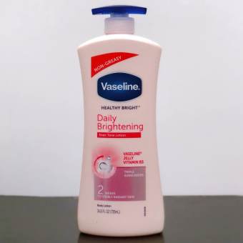 Sữa dưỡng thể trắng da toàn thân Vaseline 725ml
