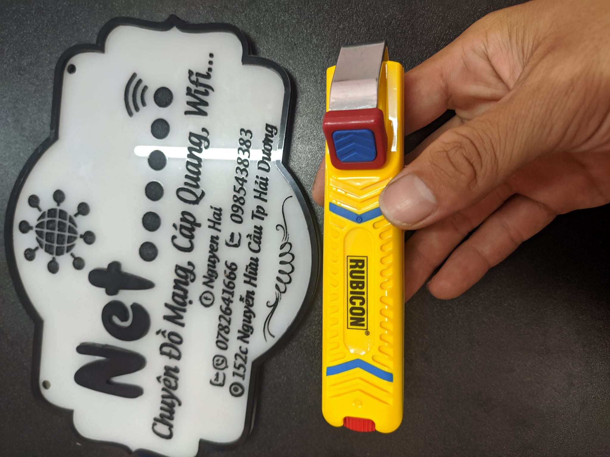 Dao rọc vỏ cáp quang Rubicon R10270 chính hãng