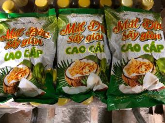 Dừa khô sấy giòn đặc sản Bến Tre thơm ngon giòn gói 200g