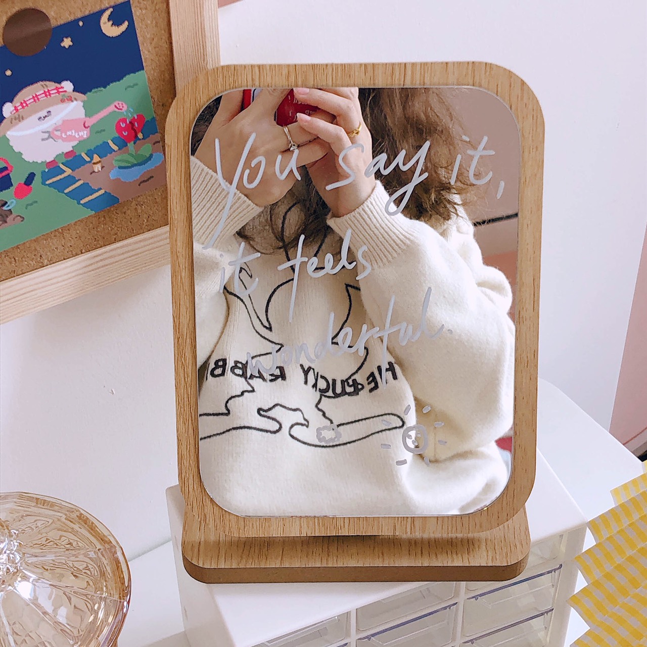Gương gỗ Hàn Quốc tặng kèm bút vẽ, Gương để bàn trang điểm decor vintage