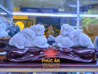 Cặp tỳ hưu có cánh phỉ thúy lên ngọc băng chủng