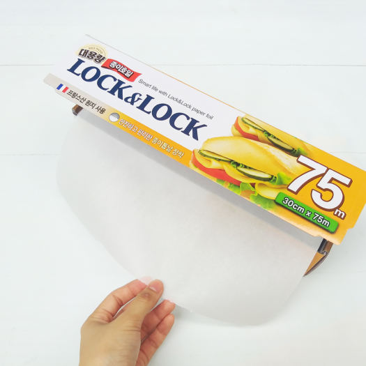 Giấy nến, giấy sáp, giấy lót nướng bánh chống dính Lock&Lock 30cmx75m LWP805 - Larva Store