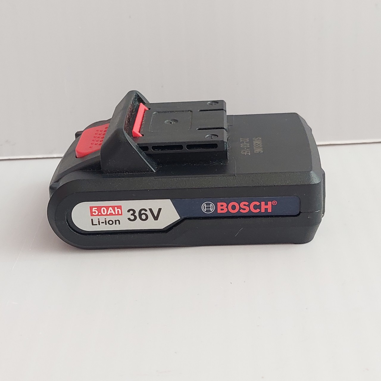 Pin máy khoan bosc.h 36v pin 5 cell dùng chung đc cho các loại máy khoan 21v , 26v, 36v, 72v