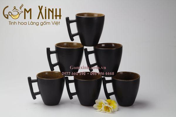 Cốc sứ Bát Tràng quai ghế (45.000đ/1 cái)
