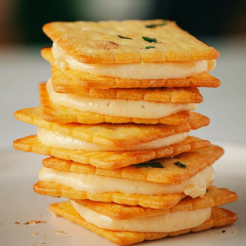 Bánh quy hành kẹp phô mai 200g